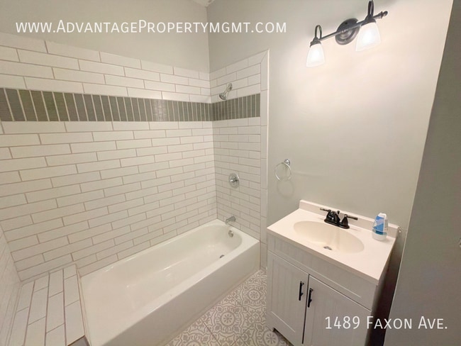 Photo - 1489 Faxon Ave