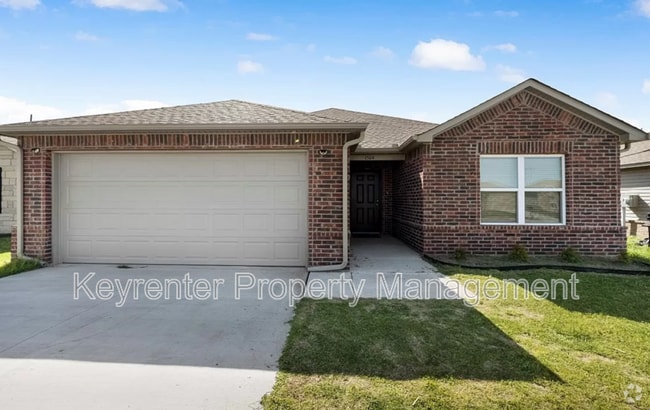 Building Photo - 1504 Chuck Wagon Dr Rental