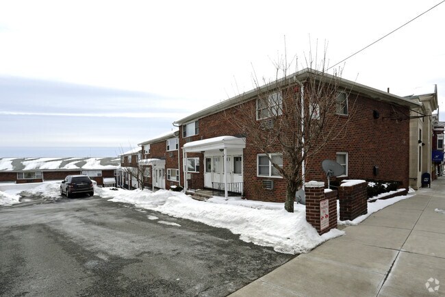 Yorkview Gardens - Yorkview Gardens Apartments