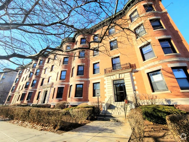 Building Photo - 1056 Beacon St Rental
