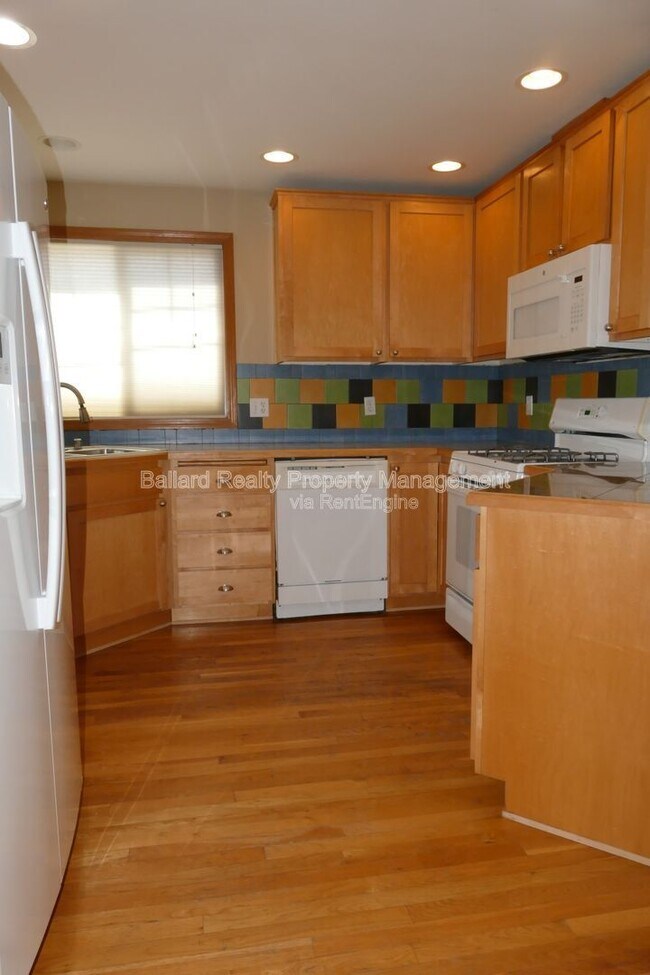 Photo - 810 NW 50th St