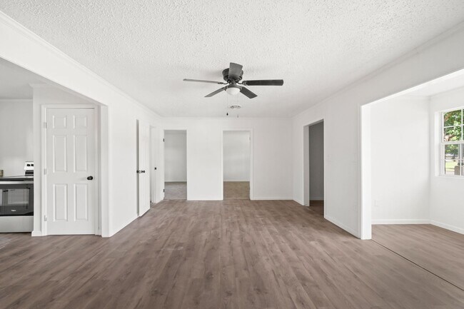 Photo - Updated 3/2, Minutes from TTU & Medical Di...