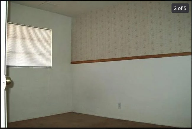 Photo - 1506 W 6th St