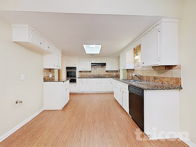 Photo - 7506 Lemon Tree Cir