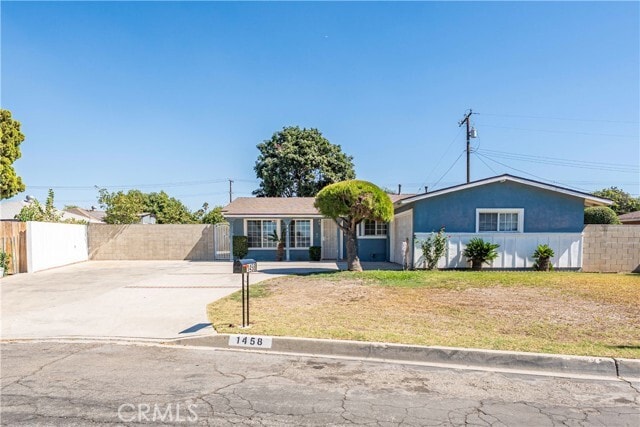 Photo - 1458 Sandia Ave