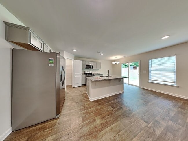 Building Photo - 274 Bent Holly Dr