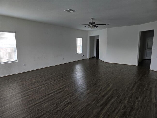 Photo - 720 Mallow Rd