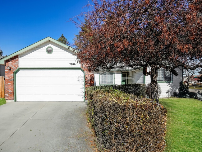 Building Photo - 2706 W Pebblestone Ct