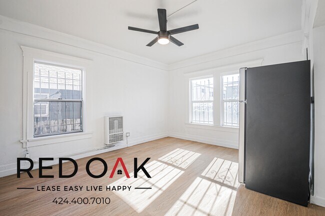 Photo - 1026 W 22nd St Unidad 4