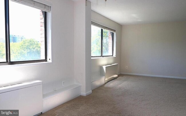 Photo - 3515 Washington Blvd Unit 501