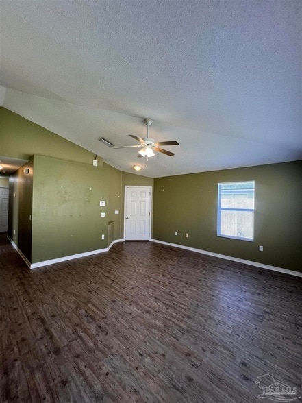 Photo - 120 Nivana Dr