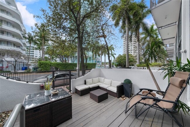 Building Photo - 1000 Matanzas Ave Unit 126 Rental