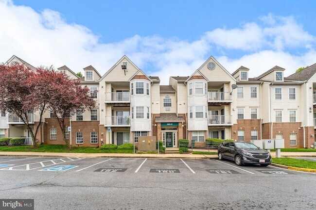8921 Town Center Cir Unit 305