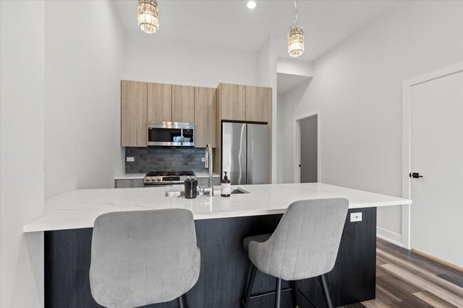 Photo - 2317 N Clark St Unit 410