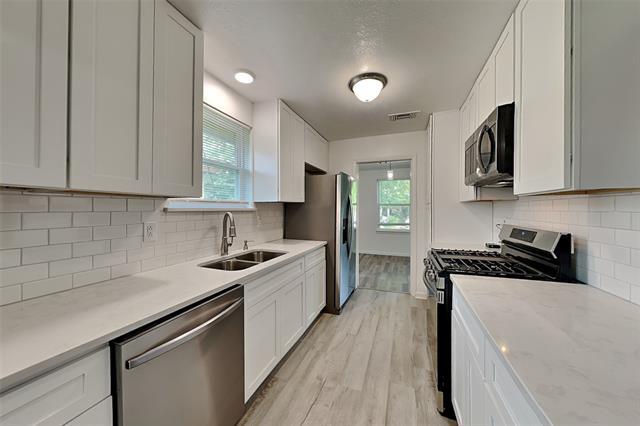 7624 Oak Garden Trail