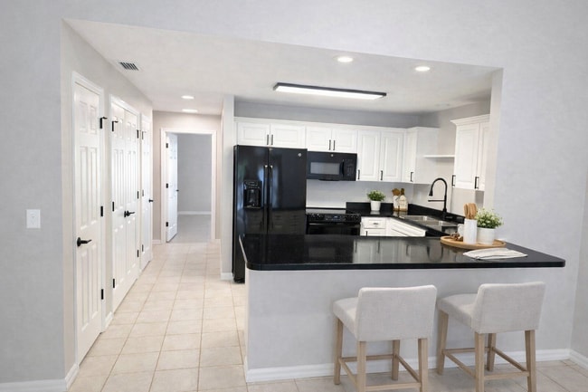 Photo - 215 S Boyd St