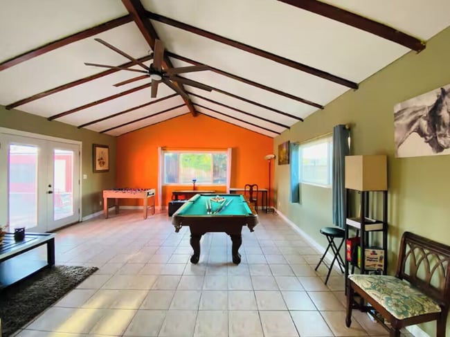 Building Photo - 8871 Belmont St