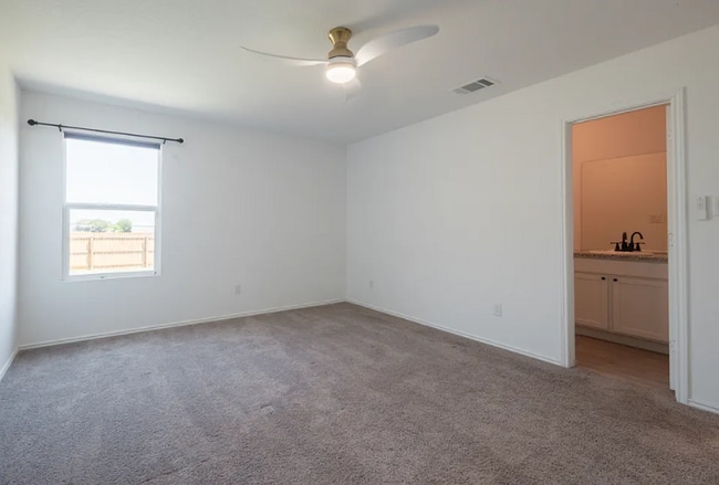 Photo - 9051 Navarro Vis