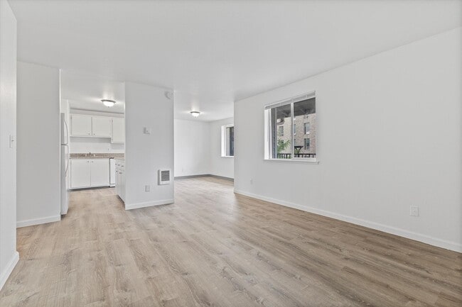 Photo - Rosewood Apartments