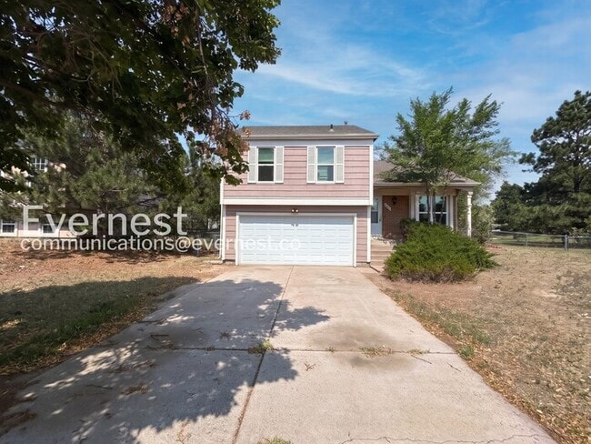 Building Photo - 2702 Dickens Dr