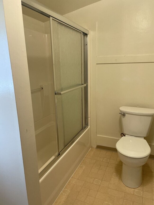 Photo - 1037-1039 Buhne St Unit 1039 Buhne [PRM: Marlene]