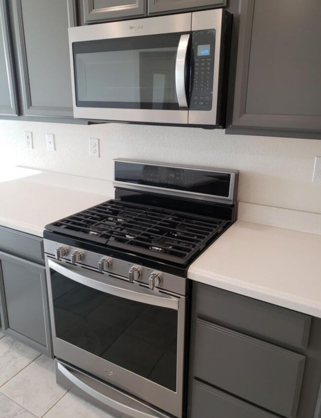 Photo - 3005 Lennon Way