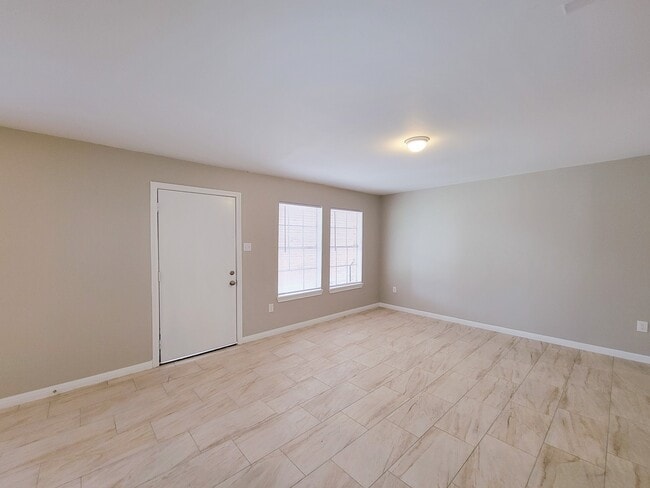 Building Photo - 3206 Lobit Dr Unit 39 Rental
