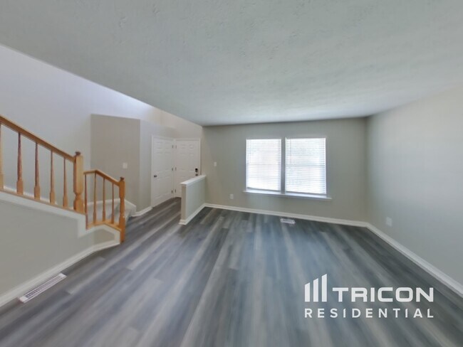 Photo - 467 Manor Rd House