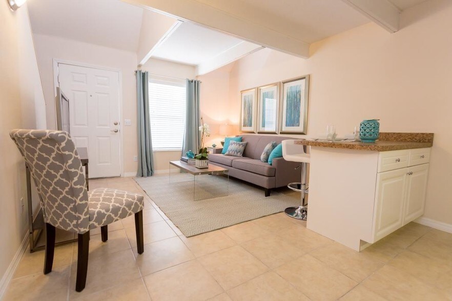 Carriage House Apartments For Rent in Ocala, FL