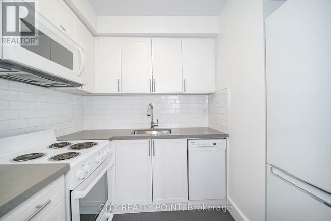 Photo - 55 Isabella St Unit 1204