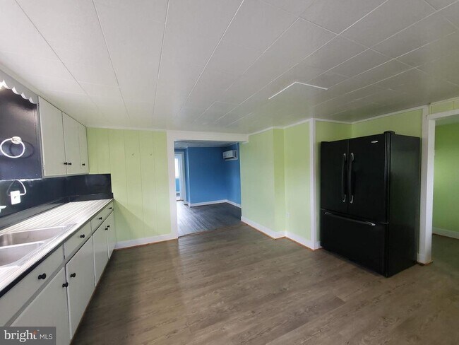 Photo - 448 Ridgeview Rd Unit APT 3