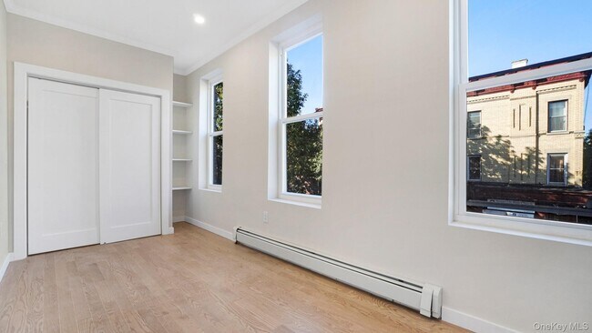 Photo - 386 Chauncey St Unit 1