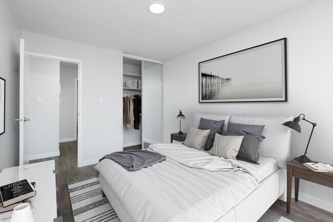 Photo - Central Plaza Unit 01806