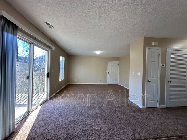 Photo - 25 Maybelle Ln Unidad Maybelle M