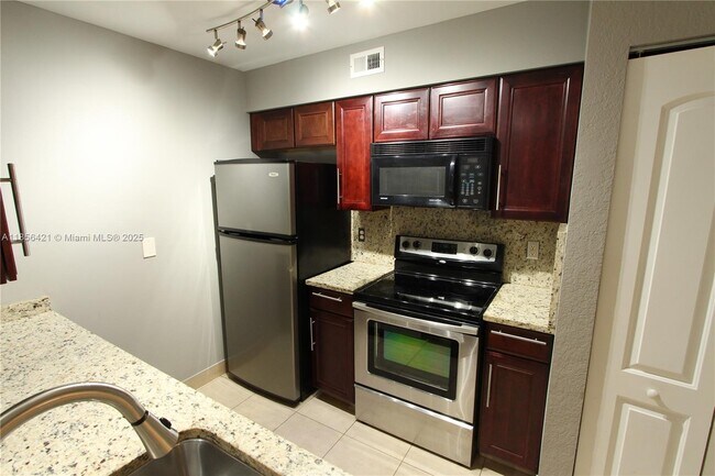 Photo - 2850 N Oakland Forest Dr Unit 107