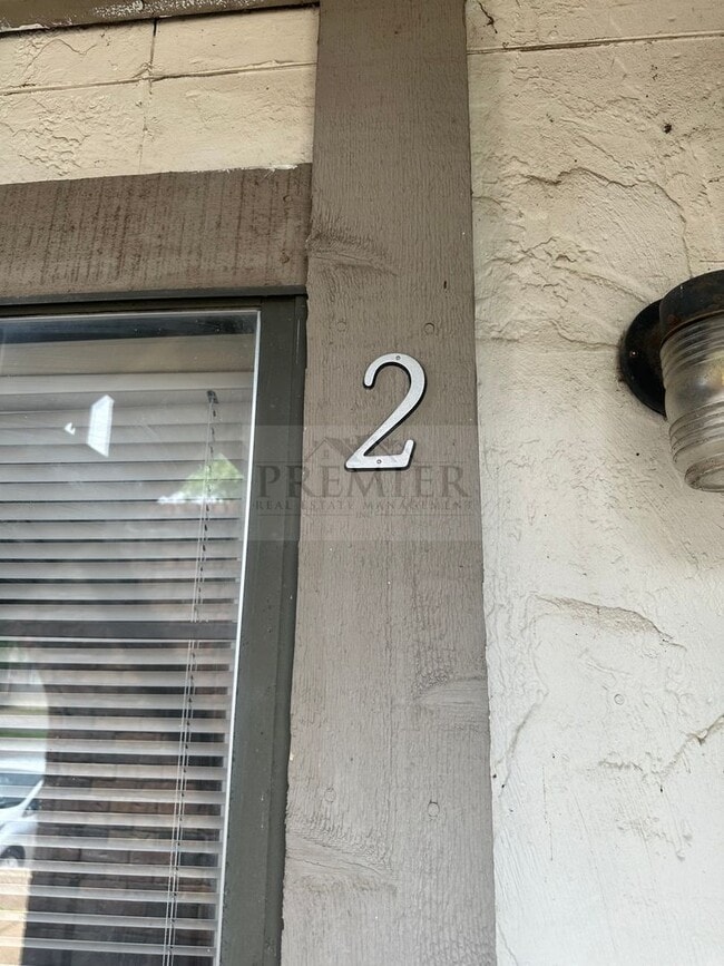 Photo - 300 W Montgomery St Unit 300-2