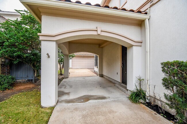 Photo - 3015 Bonnebridge Way Blvd