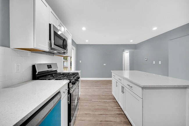 Photo - 8011 Monaldi Dr