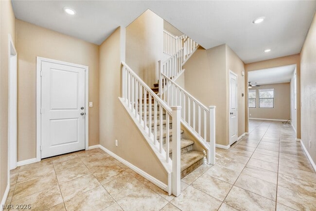 Photo - 824 Elmstone Pl