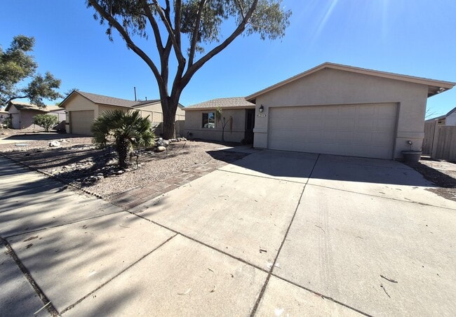 Photo - 2741 W Firebrook Rd