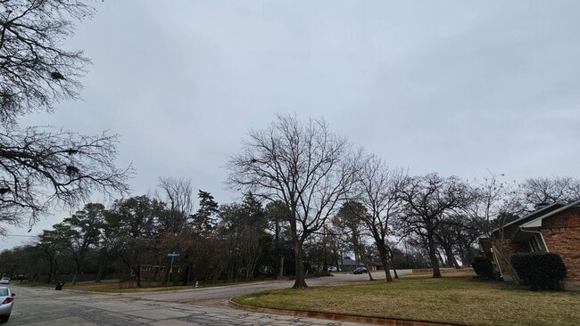 Photo - 2115 Glenwood Ln Unit #100