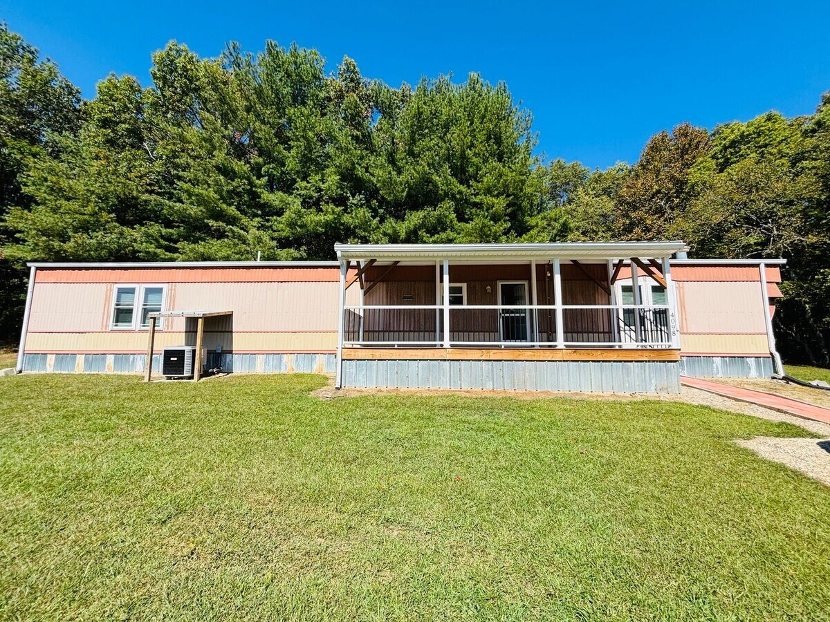 Photo - 4098 Pandapas Pond Rd