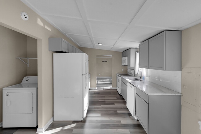 Photo - 1964 Adams St