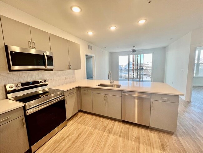 Photo - 4801 Springdale Rd Unit 2210