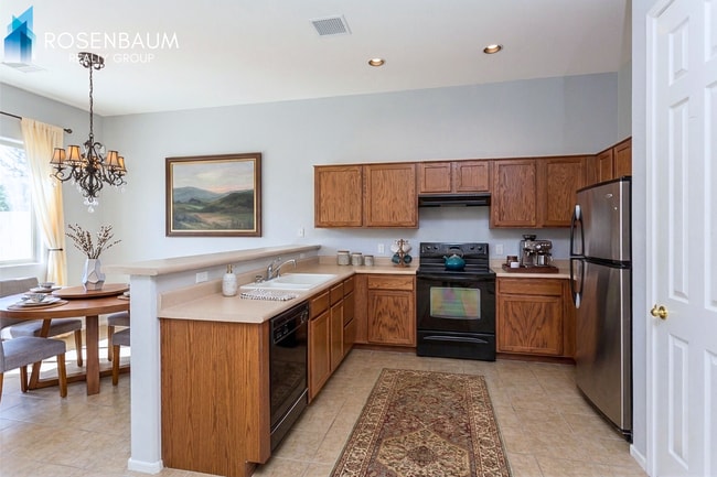 Photo - Beautiful 2-bedrooms, 2-baths home in the highly desirable Granville community of Prescott Valley!