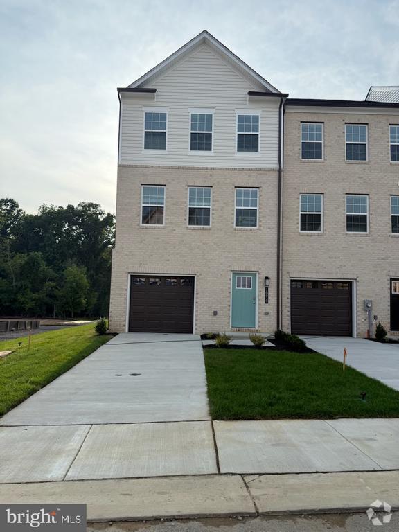 Building Photo - 16639 Green Glade Dr Rental