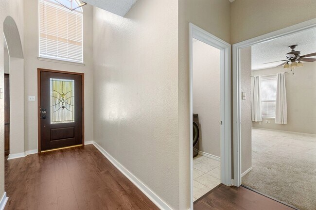 7243 Chinquapin Dr