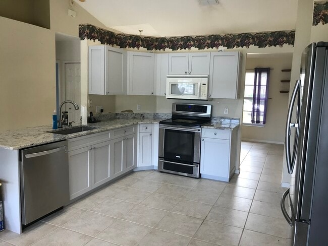 Photo - 22638 Fountain Lakes Blvd Unit 22836 Fountain Lakes Blvd