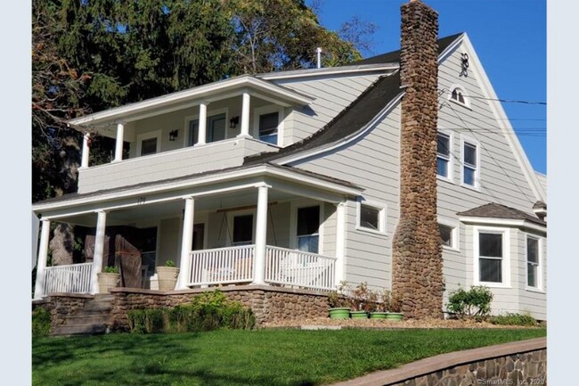 Building Photo - 179 Lenox St