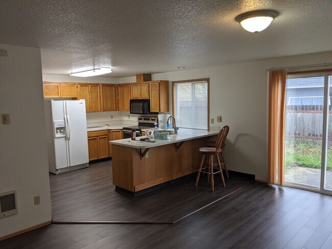 Photo - Large 4 bedroom